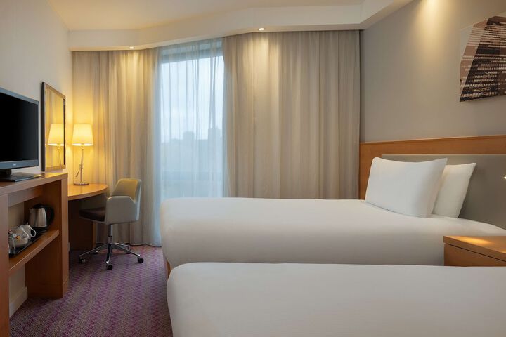Room 45 of 108