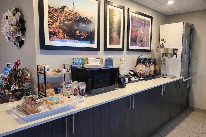 Breakfast/Coffee Service 20 of 23