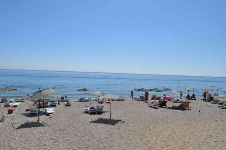 Beach 16 of 18