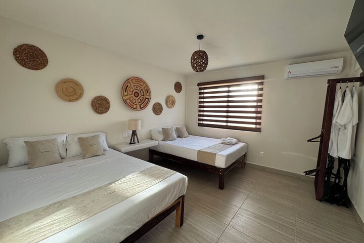 Room 16 of 65