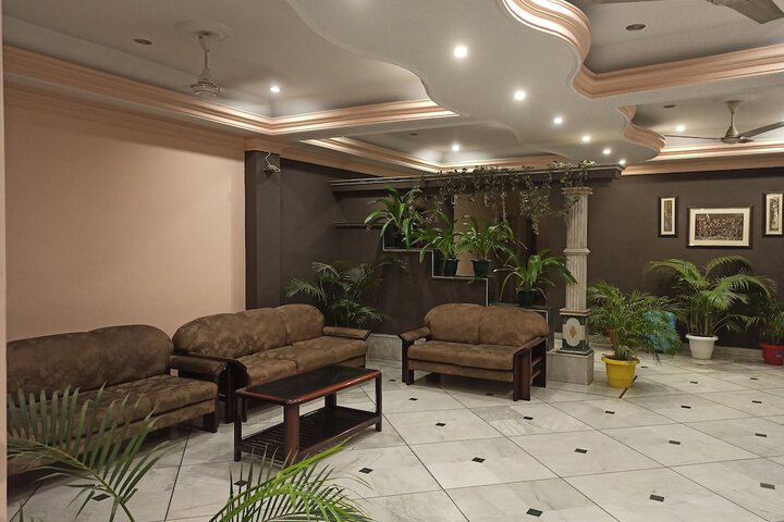 Hotel 32 of 34