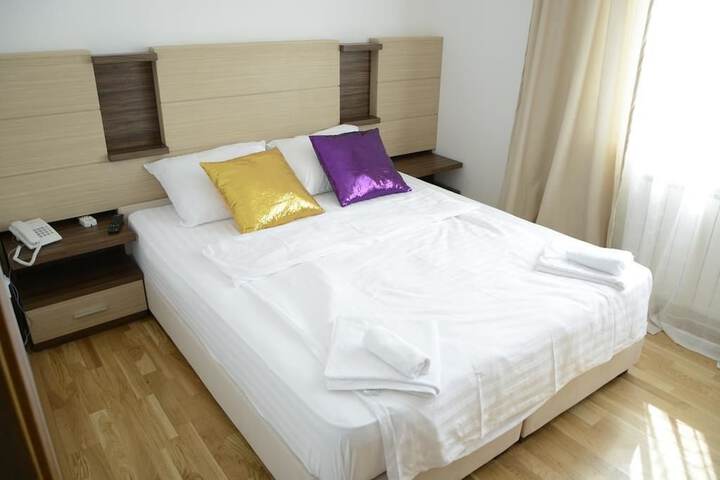 Room 2 of 58