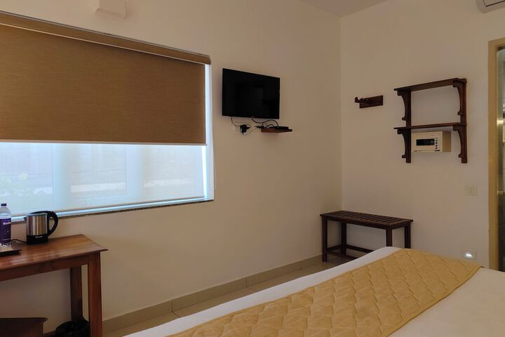 Room 11 of 85