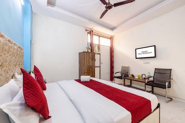 Room 8 of 29