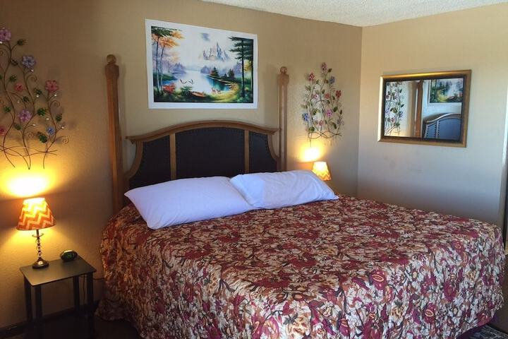 Room 2 of 19
