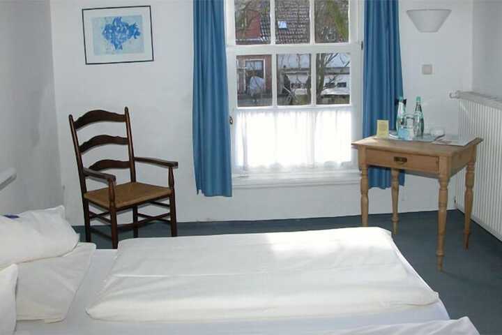 Room 9 of 44