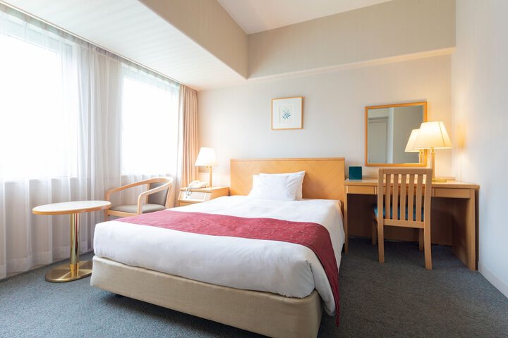 Room 8 of 31