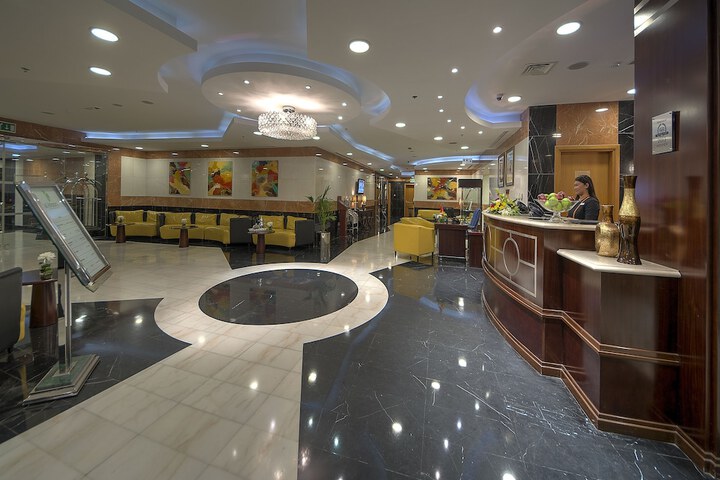 Entrance & Lobby