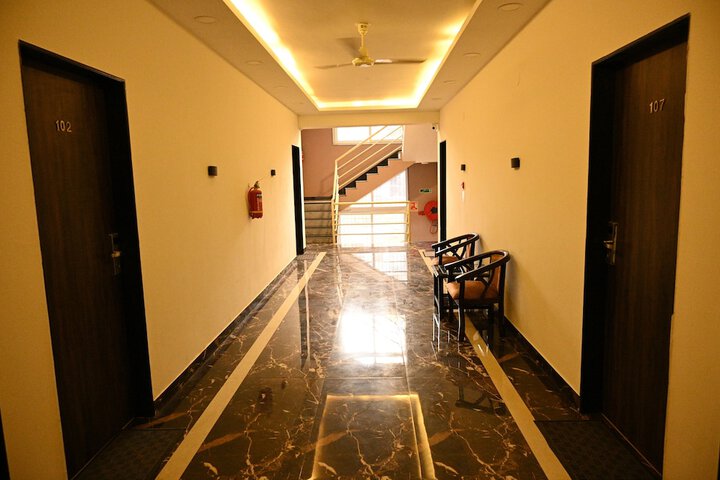 Hotel Interior 4 of 99