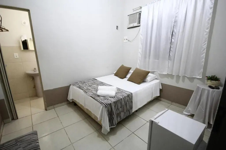 Room 3 of 8