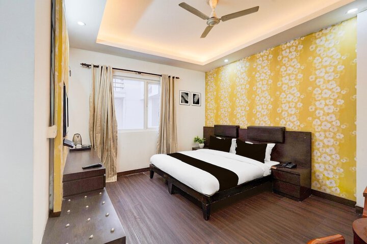 Room 16 of 27