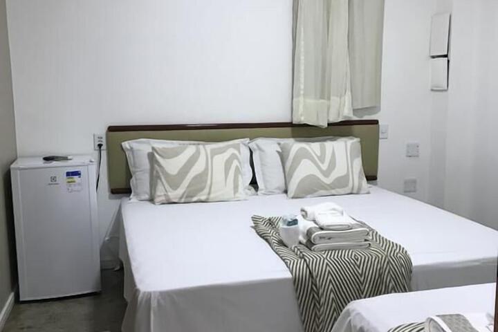 Room 9 of 12