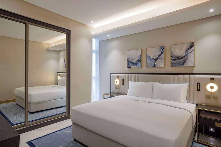 Room 18 of 135