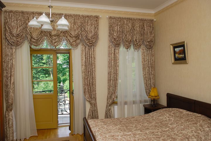 Room 13 of 61