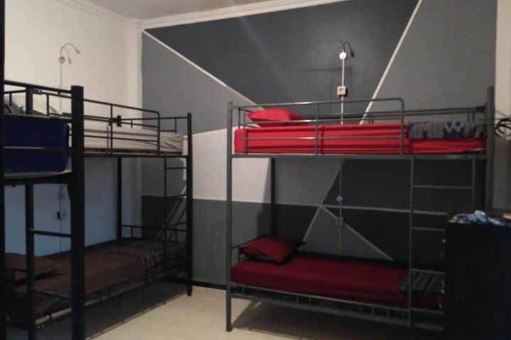 Room 3 of 23