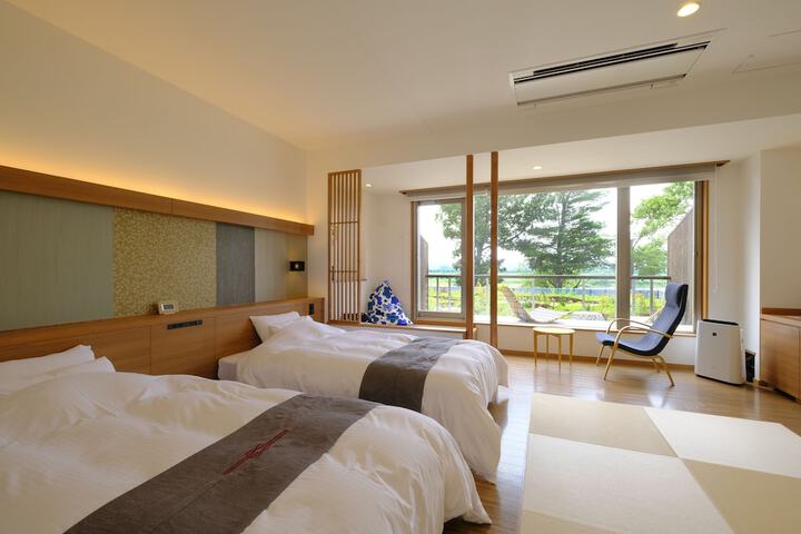 Room 25 of 146