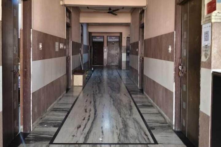 Hotel Bombay Central Agra