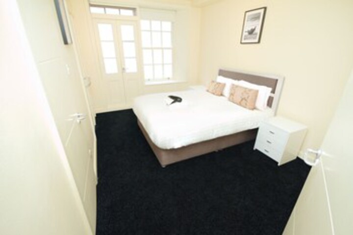 Room 17 of 20