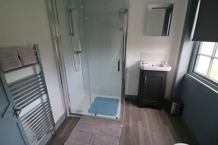 Room 3 of 15
