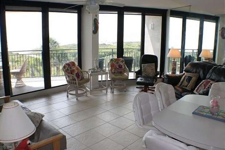 Room 15 of 25