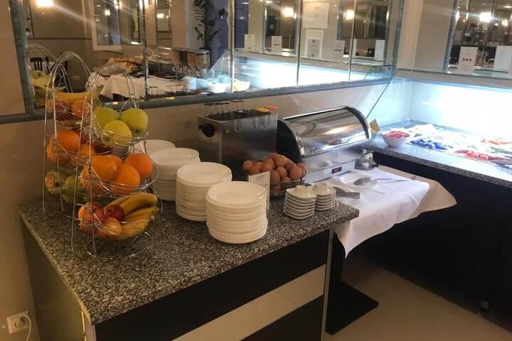 Breakfast buffet