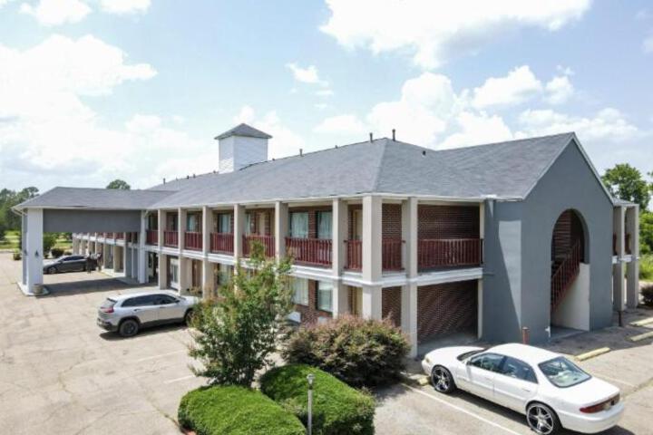 Photo of Mississippi Hotel