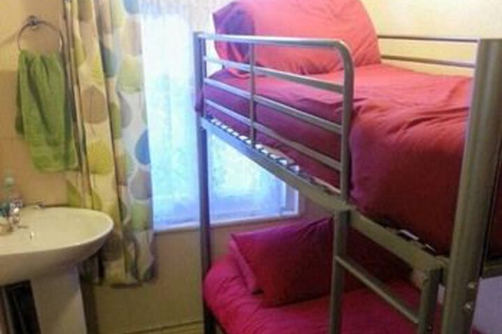 Room 37 of 149