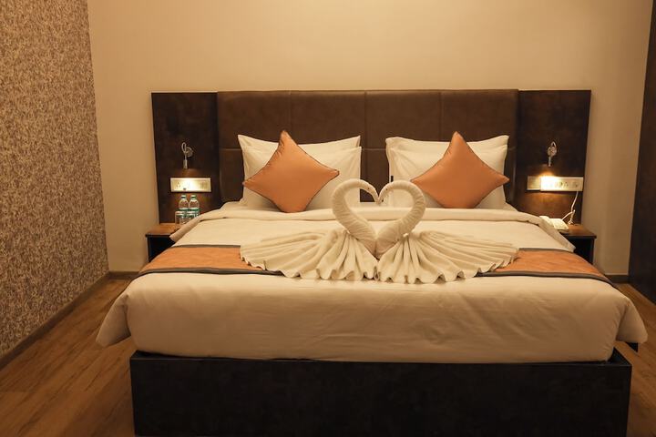 Room 7 of 20