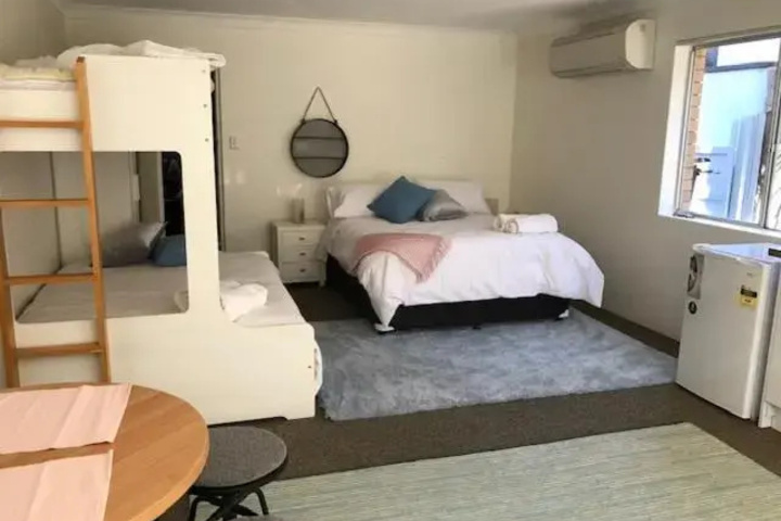 Room 2 of 11