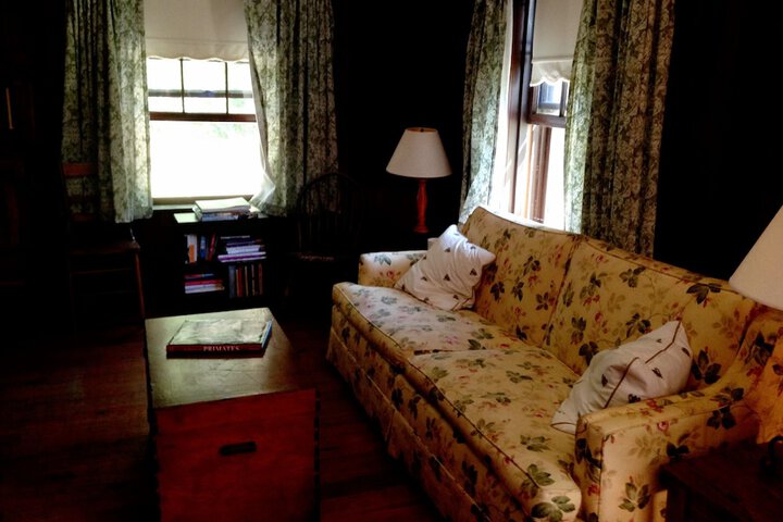 Room 38 of 61