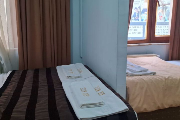 Room 13 of 29