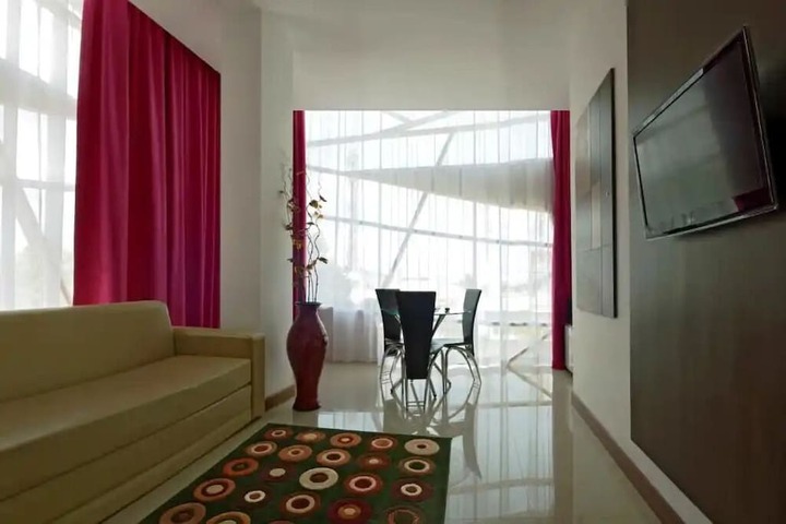 Room 15 of 43