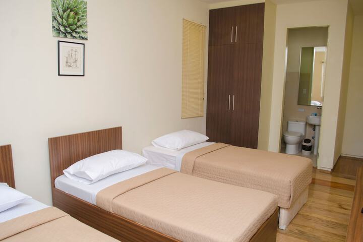 Room 20 of 100