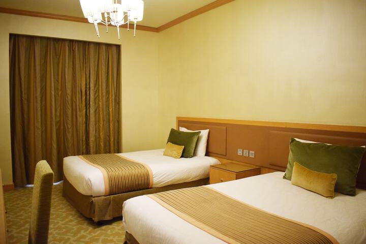 Room 6 of 133
