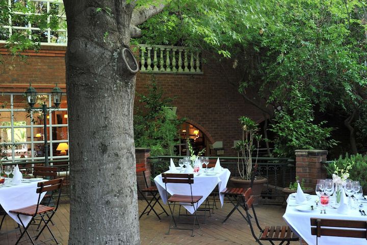 Dining 60 of 66