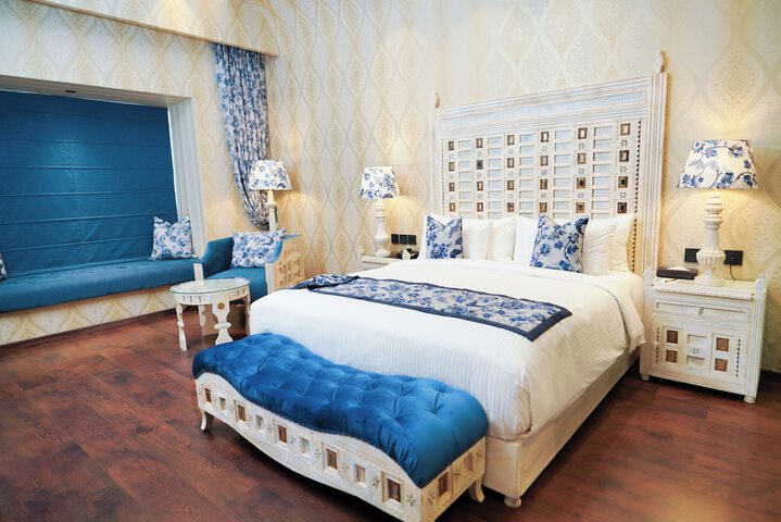 Room 3 of 12
