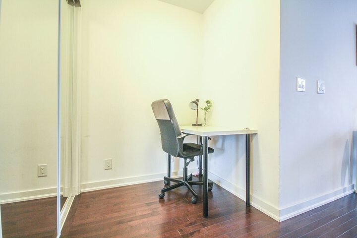 Room 15 of 273
