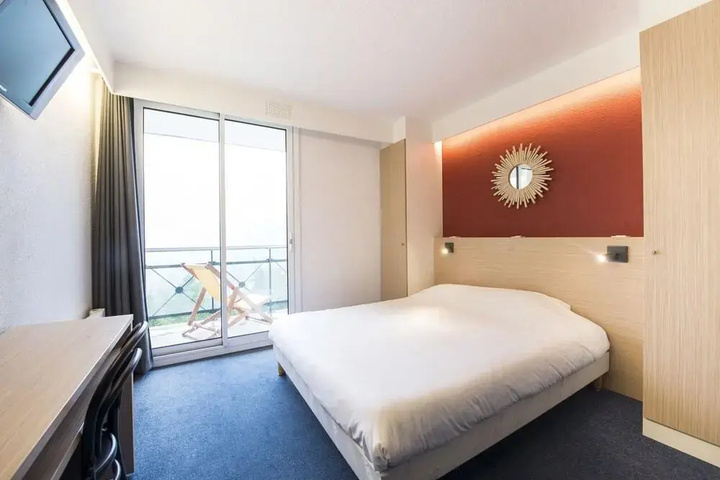 Room 4 of 21