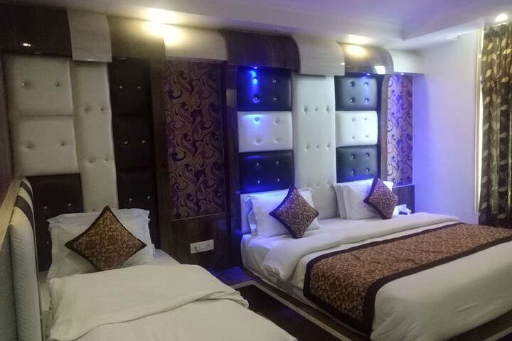Room 19 of 61