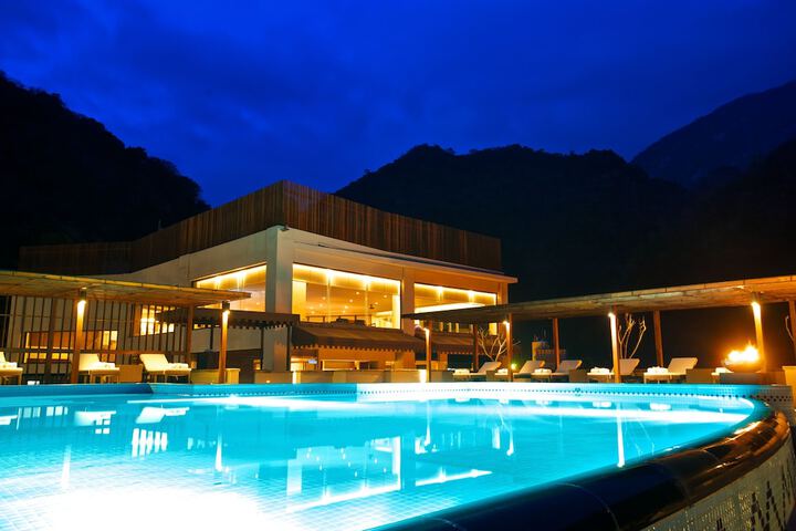 Pool 34 of 92