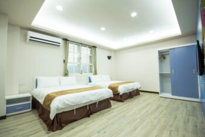 Room 15 of 39