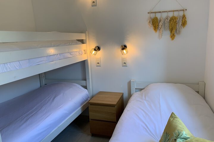 Room 33 of 111