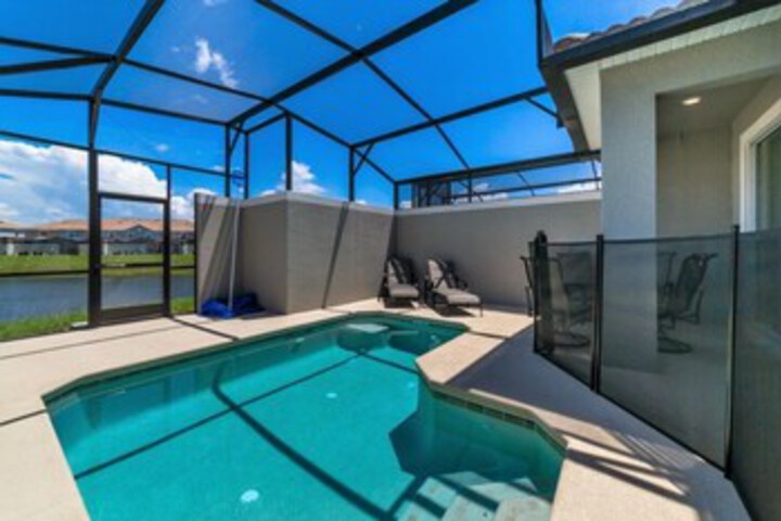 Terrace/Patio 21 of 22