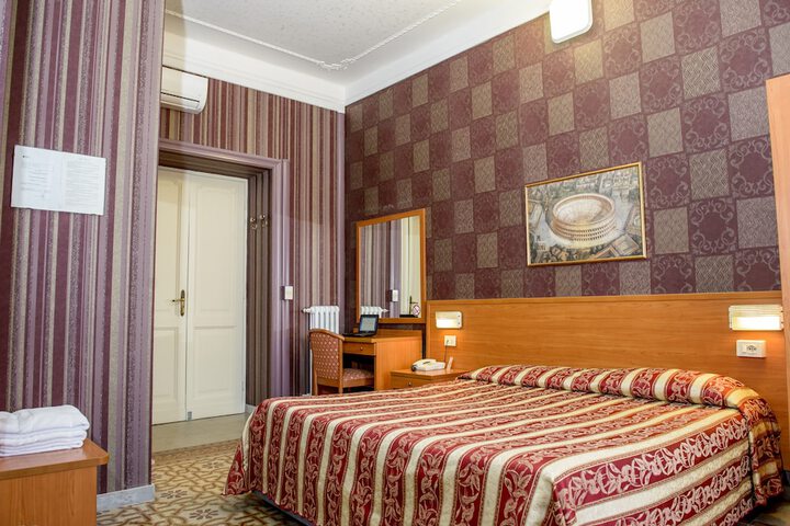 Room 19 of 54