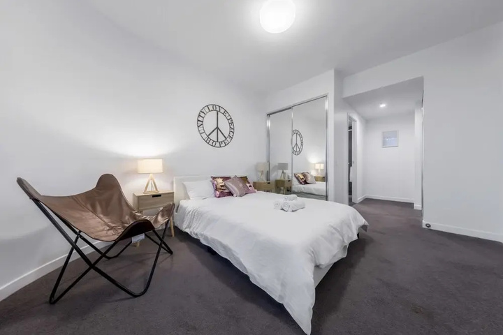Room 2 of 13