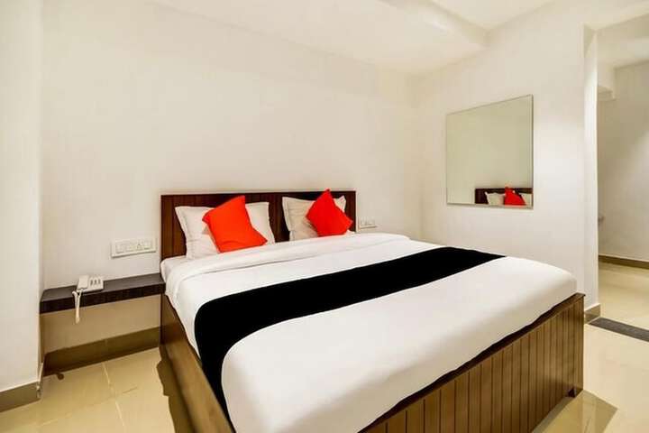 Hotel 7 of 16