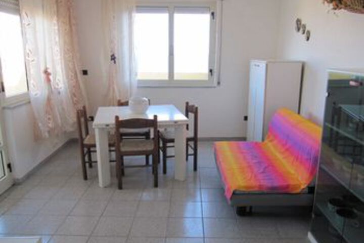 Room 16 of 18