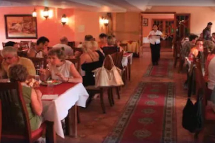 Dining Photos