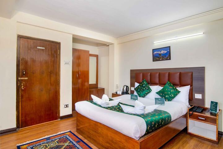Room 25 of 43