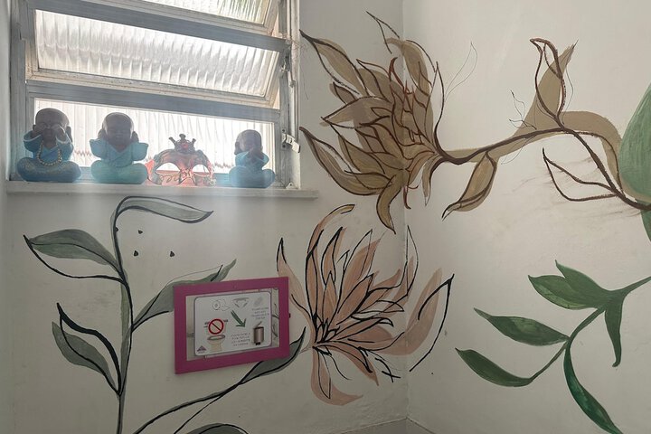 Room 68 of 77